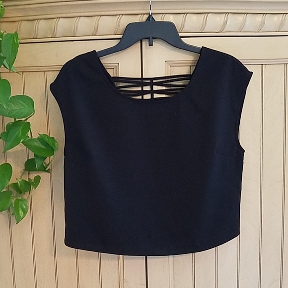 Express Tops - Express crop top
